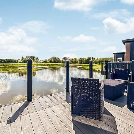 Waterside Hambleton Lakeside Lodges Poulton-le-Fylde エクステリア 写真