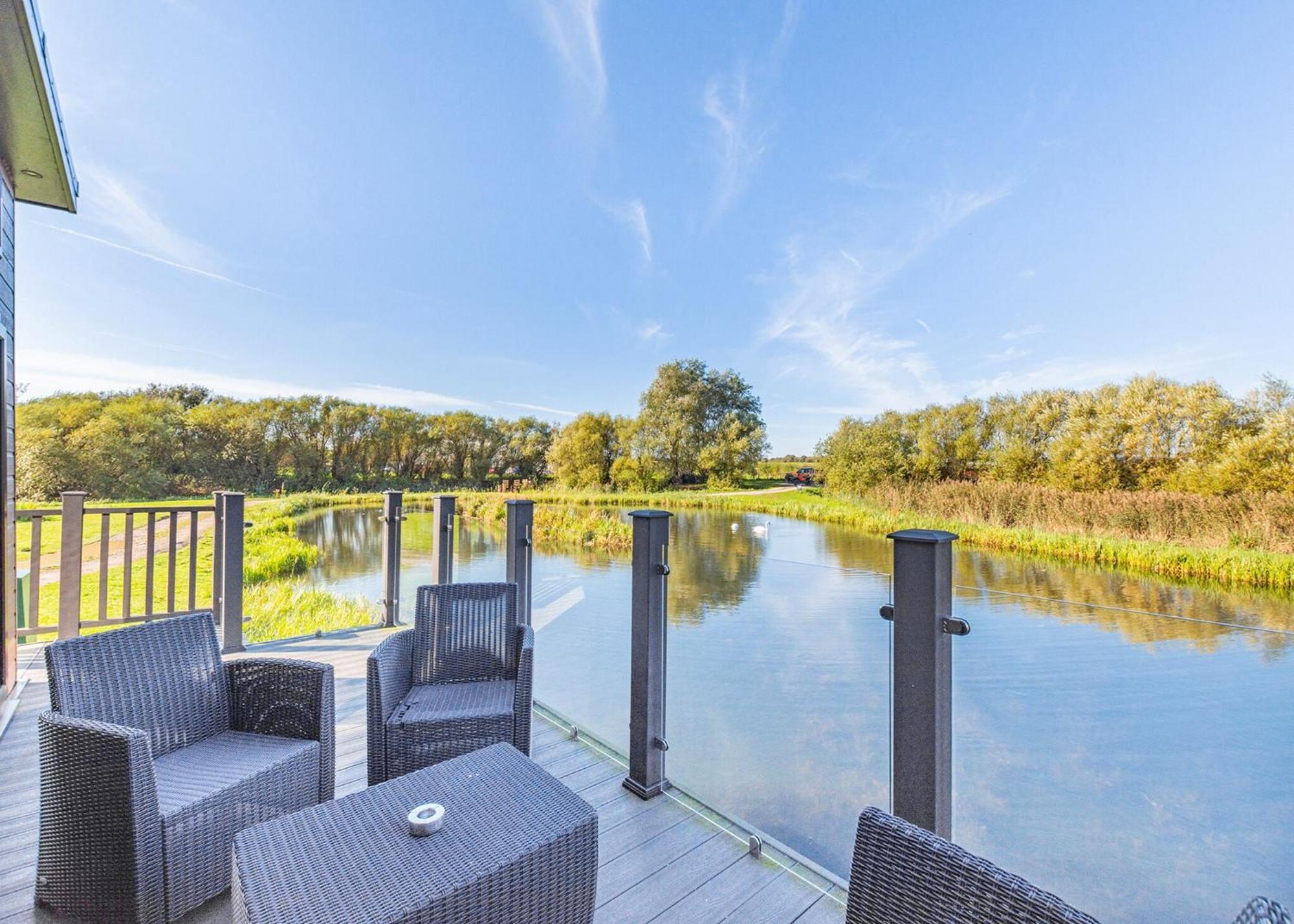 Waterside Hambleton Lakeside Lodges Poulton-le-Fylde 部屋 写真